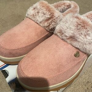 Skechers Pink Plush Faux Fur Women's Slippers